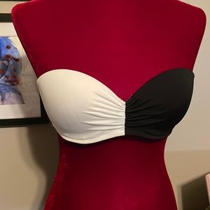 VS bandeau bathing suit top black/white, very nice condition.